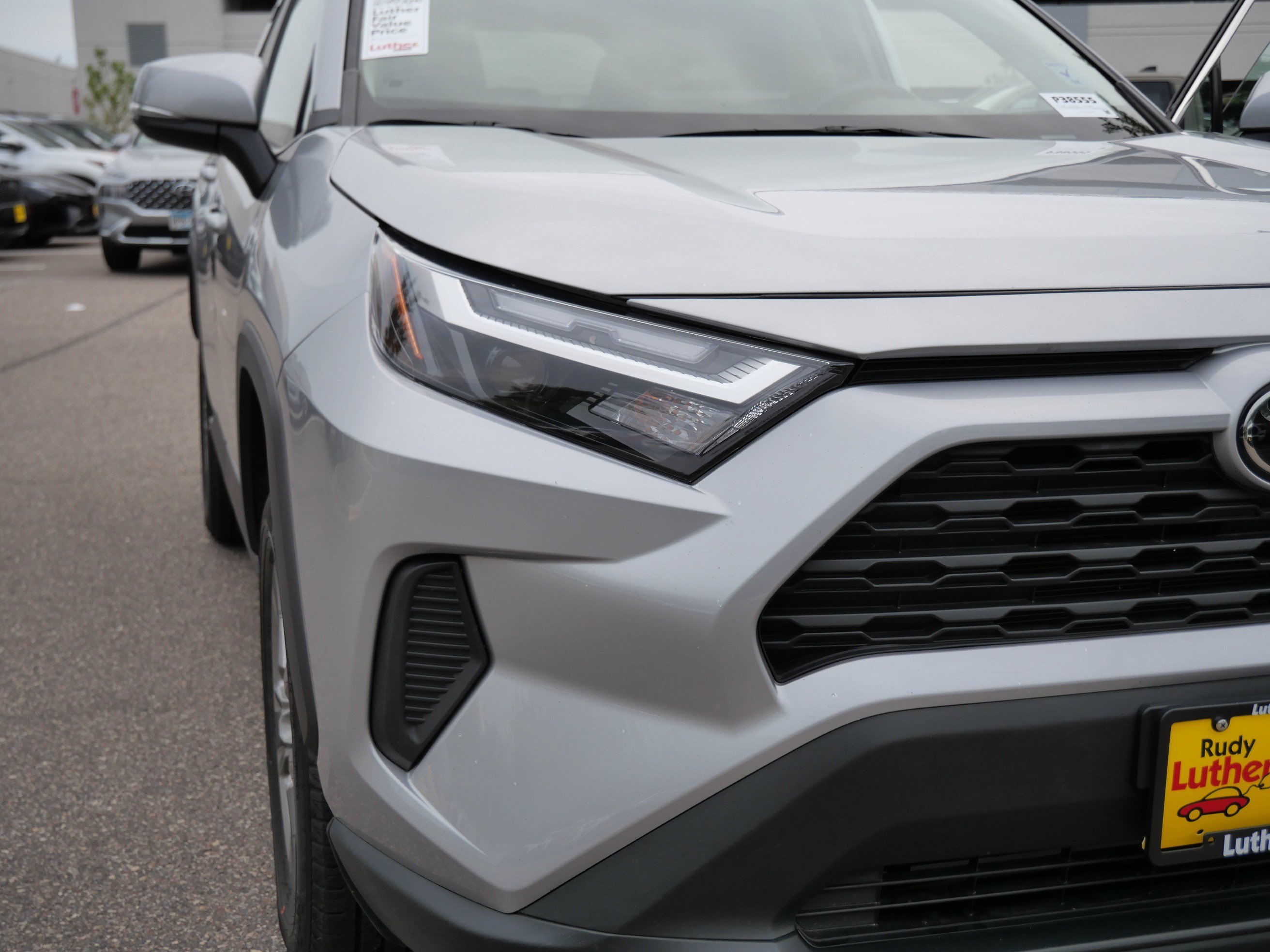 Certified 2025 Toyota RAV4 XLE AWD/4WD image 17