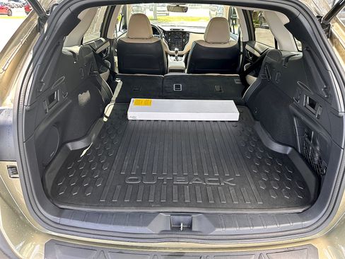 Certified 2024 Subaru Outback Limited AWD/4WD image 11