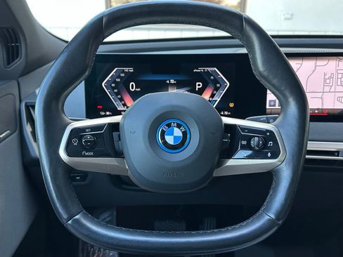 Used 2022 BMW iX xDrive50 w/ Sport Package image 35