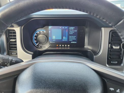 Used 2023 Ford Bronco Outer Banks w/ Sasquatch Package image 10