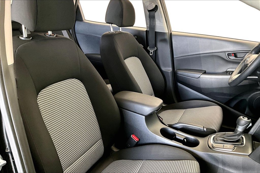 Used 2020 Hyundai Kona SE w/ Cargo Package FWD image 7