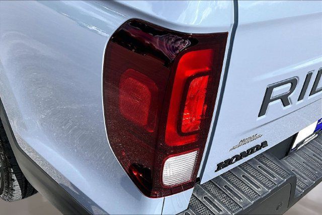 Used 2026 Honda Ridgeline Black Edition image 23