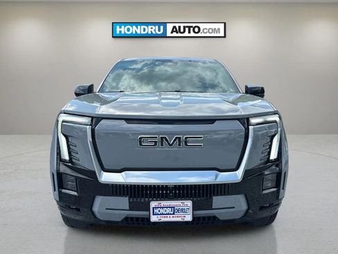 Used 2025 GMC Sierra EV Denali AWD/4WD image 11
