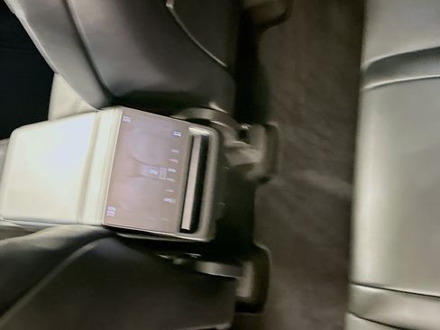Used 2026 Tesla Model Y Long Range AWD/4WD image 26