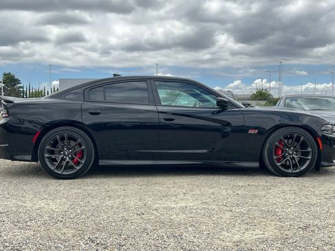 Used 2021 Dodge Charger Scat Pack RWD image 9