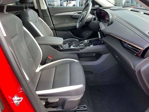 Used 2025 Buick Envision Sport Touring AWD/4WD image 12