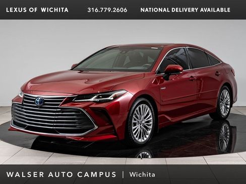 Used 2020 Toyota Avalon Limited w/ Advanced Safety Package FWD image 1
