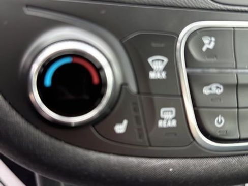 Used 2024 Chevrolet Malibu LT image 15