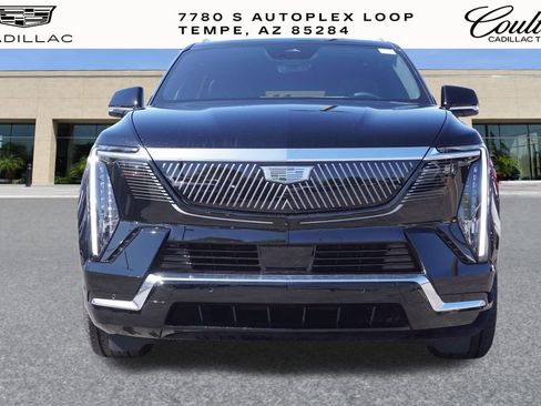 New 2026 Cadillac Escalade IQL Luxury image 5