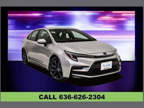 Used 2025 Toyota Corolla SE image 1