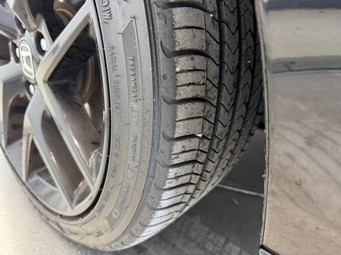 Used 2025 Honda Civic Sport image 11