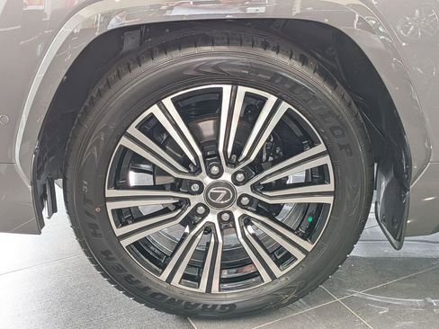 New 2025 Lexus LX 700h Luxury w/ Appearance Package AWD/4WD image 10