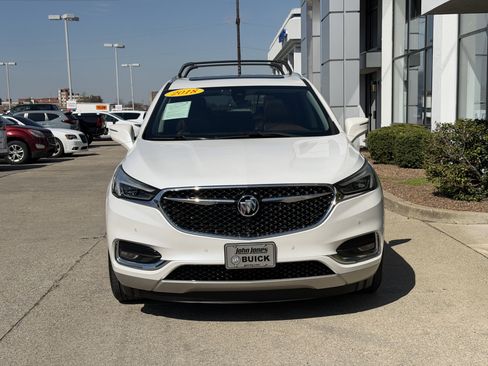 Used 2018 Buick Enclave Avenir w/ LPO, Cargo Package image 19
