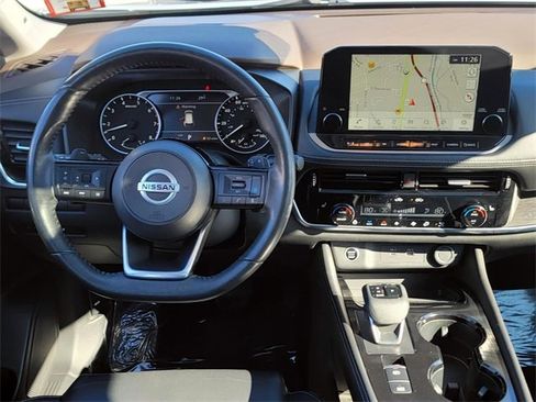 Used 2021 Nissan Rogue SL w/ Premium Package image 15