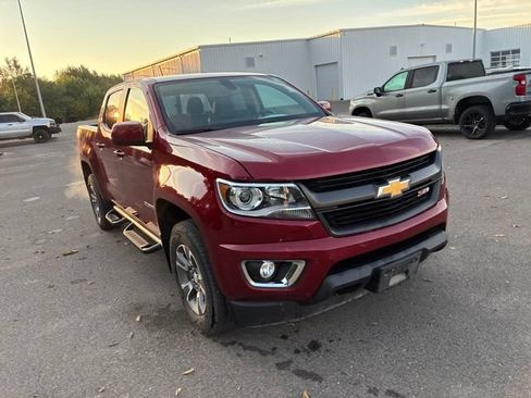 Used 2018 Chevrolet Colorado Z71 AWD/4WD image 5