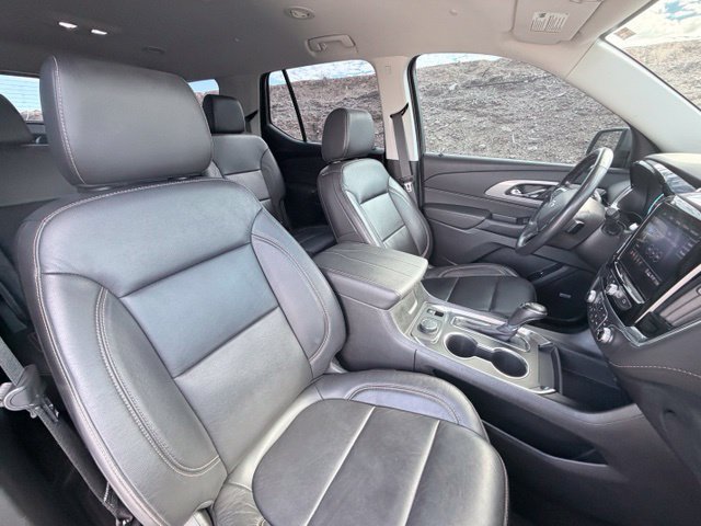 Used 2020 Chevrolet Traverse RS w/ LPO, Cargo Package FWD image 31