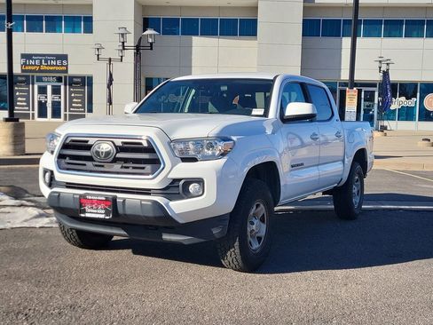 Used 2019 Toyota Tacoma SR5 image 8