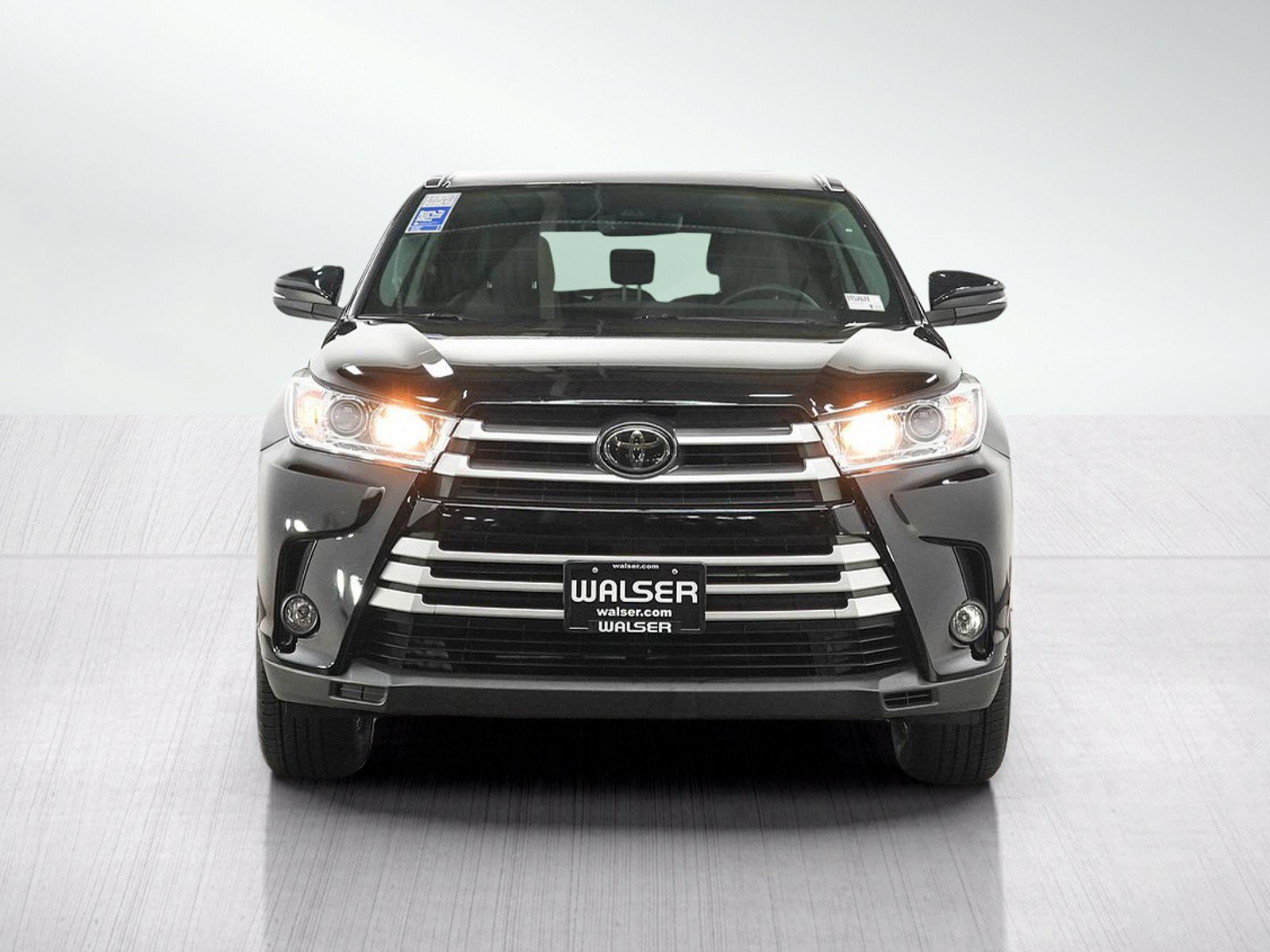 Used 2017 Toyota Highlander XLE AWD/4WD image 8