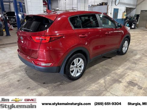 Used 2019 Kia Sportage LX AWD/4WD image 8