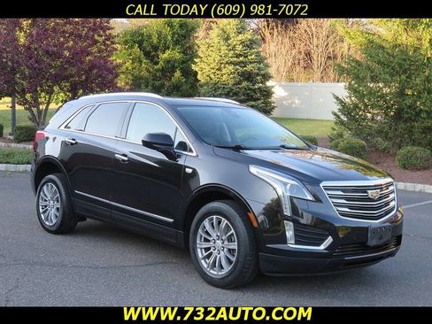 Used 2017 Cadillac XT5 Luxury w/ Driver Awareness Package AWD/4WD image 3