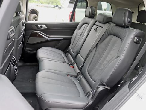Used 2019 BMW X7 xDrive50i AWD/4WD image 34