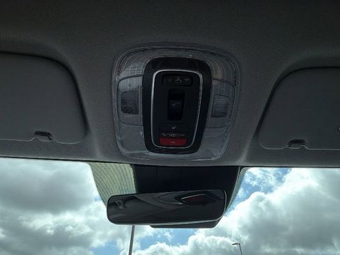 New 2026 Hyundai Elantra Limited image 25