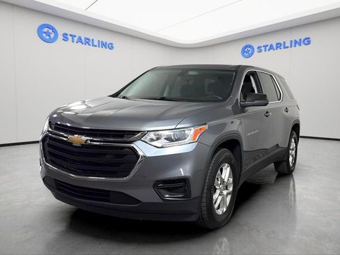 Used 2021 Chevrolet Traverse LS image 16