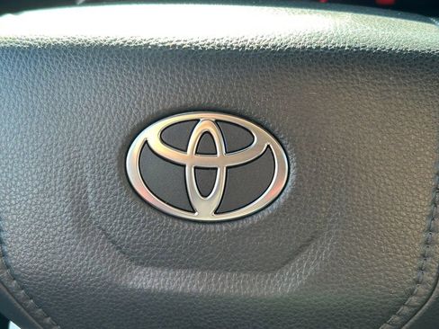 Certified 2025 Toyota 4Runner Limited AWD/4WD image 42