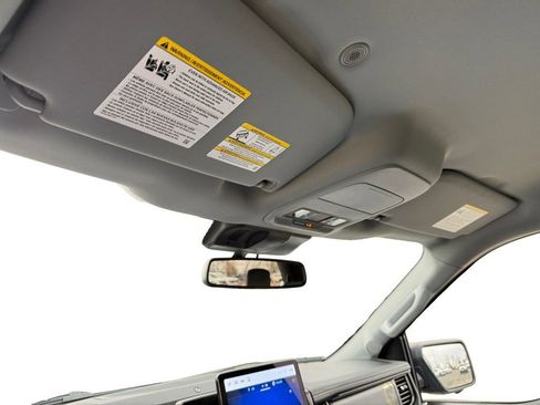 Used 2025 Ford F150 Lightning Flash image 26