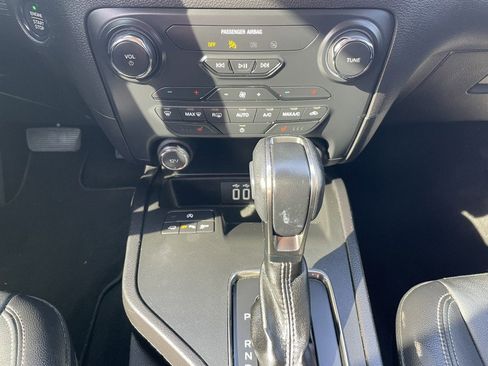 Used 2019 Ford Ranger Lariat w/ Equipment Group 501A Mid image 16