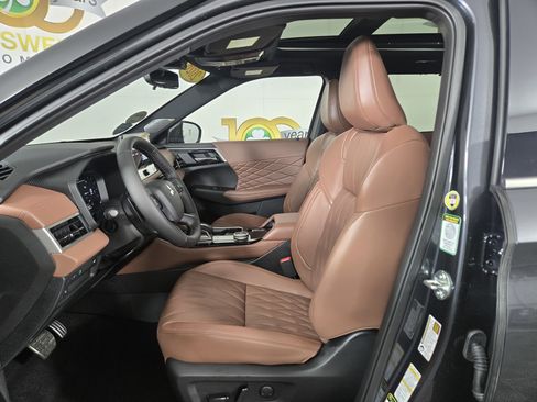 New 2026 Mitsubishi Outlander SEL image 10