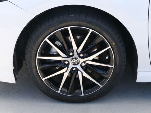 Used 2023 Toyota Camry SE image 10