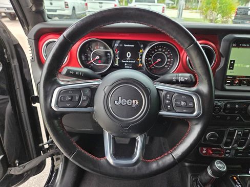 Used 2021 Jeep Wrangler Unlimited Rubicon AWD/4WD image 32