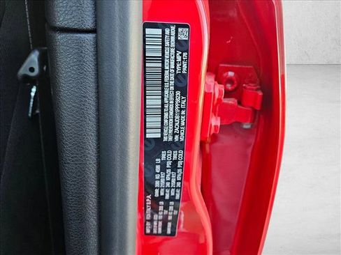 Used 2023 Jeep Renegade Latitude image 23