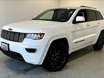 Used 2019 Jeep Grand Cherokee Altitude