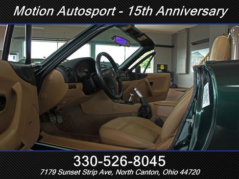 Used 1999 MAZDA MX-5 Miata RWD image 19
