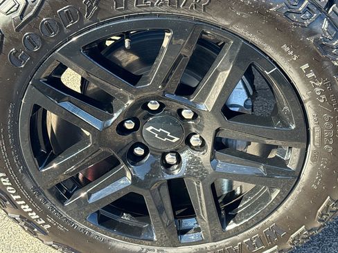 Certified 2025 Chevrolet Silverado 1500 LT Trail Boss w/ Convenience Package II image 11