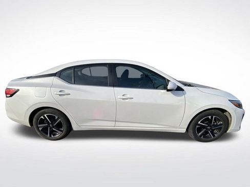 Used 2024 Nissan Sentra SV image 12