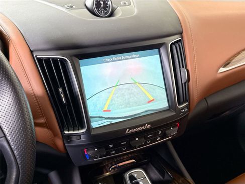 Used 2019 Maserati Levante S GranSport image 20