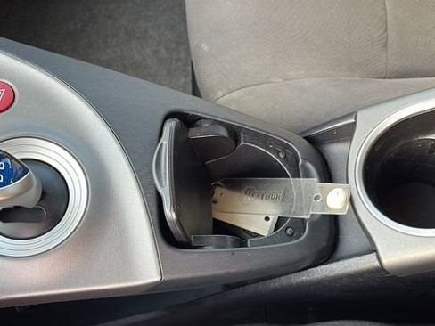 Used 2014 Toyota Prius Three image 16