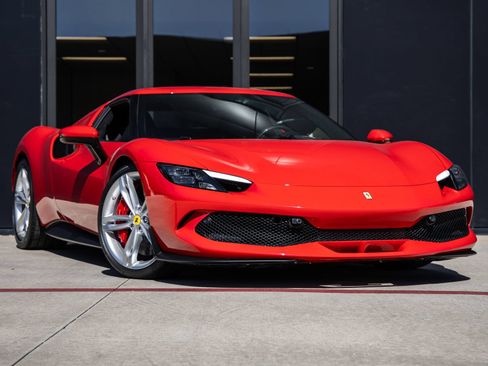 Used 2025 Ferrari 296 GTB RWD image 2