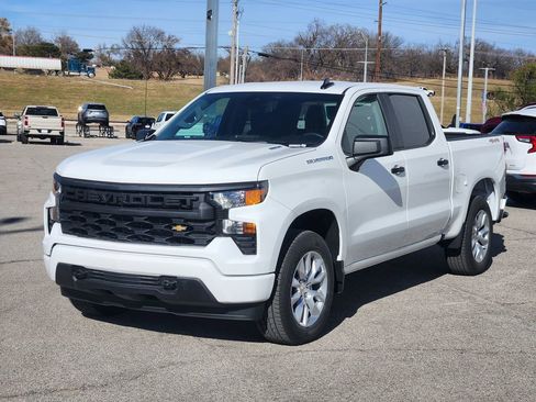 New 2026 Chevrolet Silverado 1500 Custom image 3