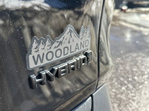 Used 2023 Toyota RAV4 AWD Hybrid image 8