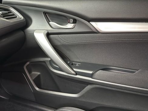 Used 2020 Honda Civic EX image 24