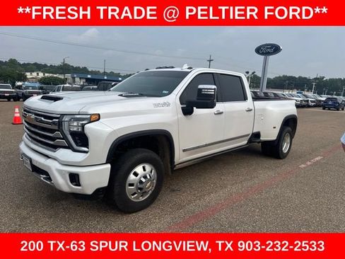Used 2025 Chevrolet Silverado 3500 High Country w/ High Country Premium Package AWD/4WD image 3