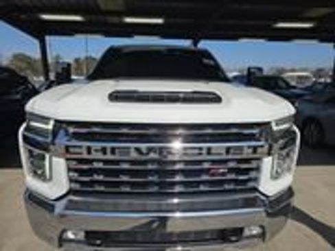 Used 2021 Chevrolet Silverado 2500 LTZ image 2