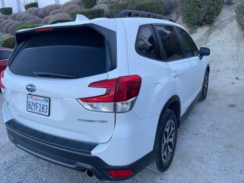 Used 2022 Subaru Forester Premium w/ Popular Package #1 AWD/4WD image 8
