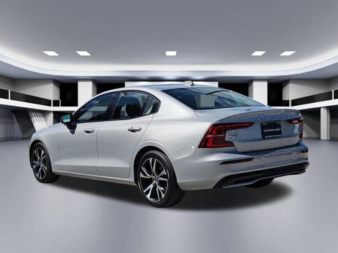 Used 2024 Volvo S60 B5 Core FWD image 4