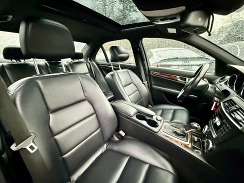 Used 2012 Mercedes-Benz C 250 Sedan image 23