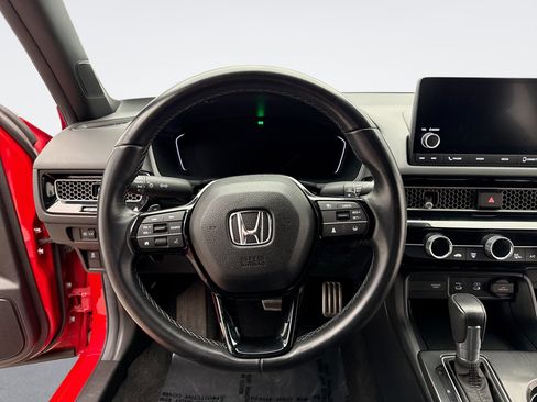Used 2025 Honda Civic Sport image 12